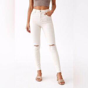Free People Ivory Cream Raw Hem Skinny Distressed Jeans Size 28